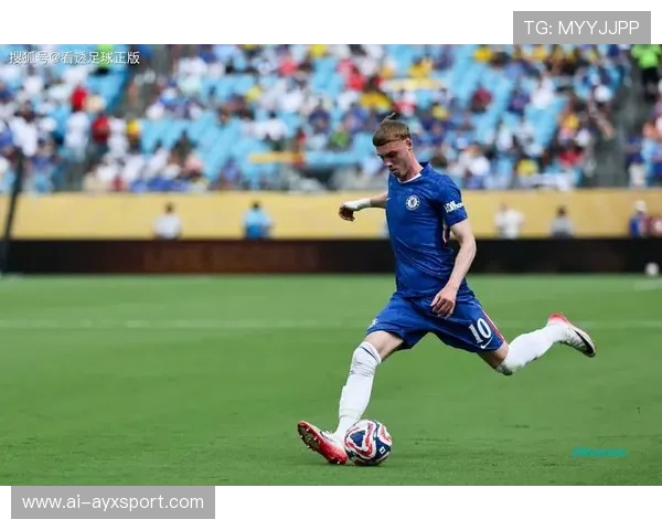 切尔西中场传控完美，球迷称“久违的蓝军”